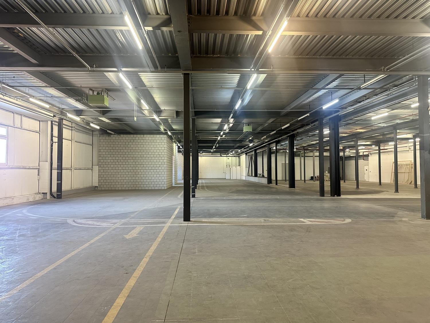 Local de stockage de 1740m²