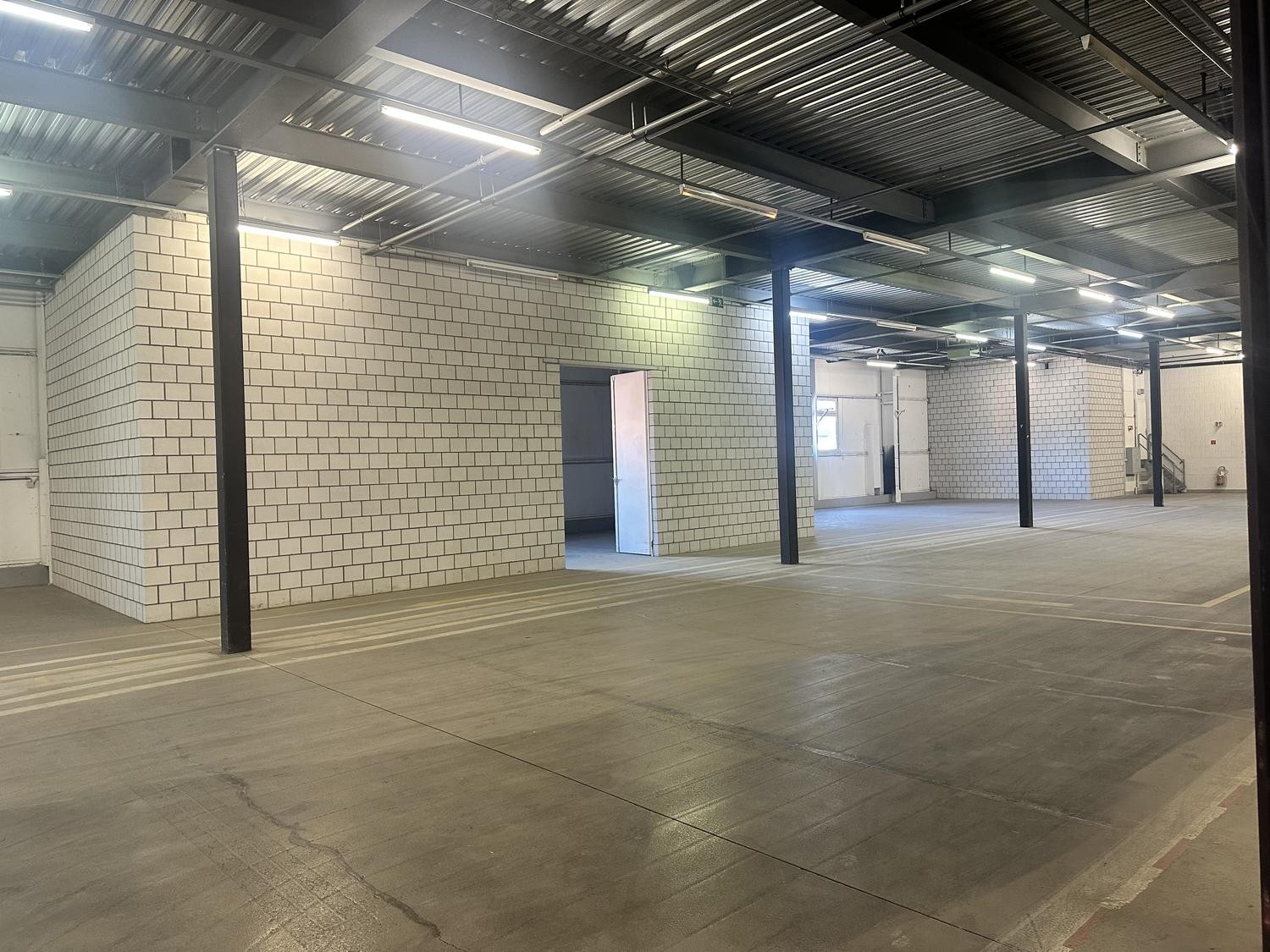 Local de stockage de 1740m²