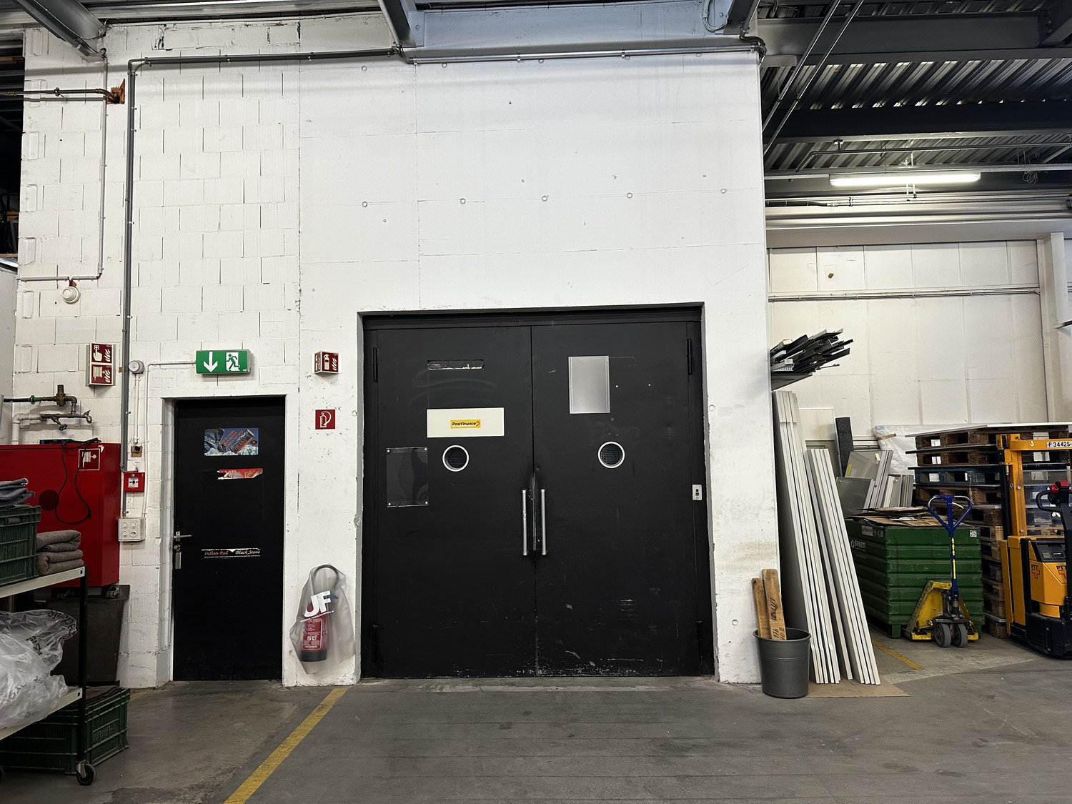 Local de stockage de 1740m²