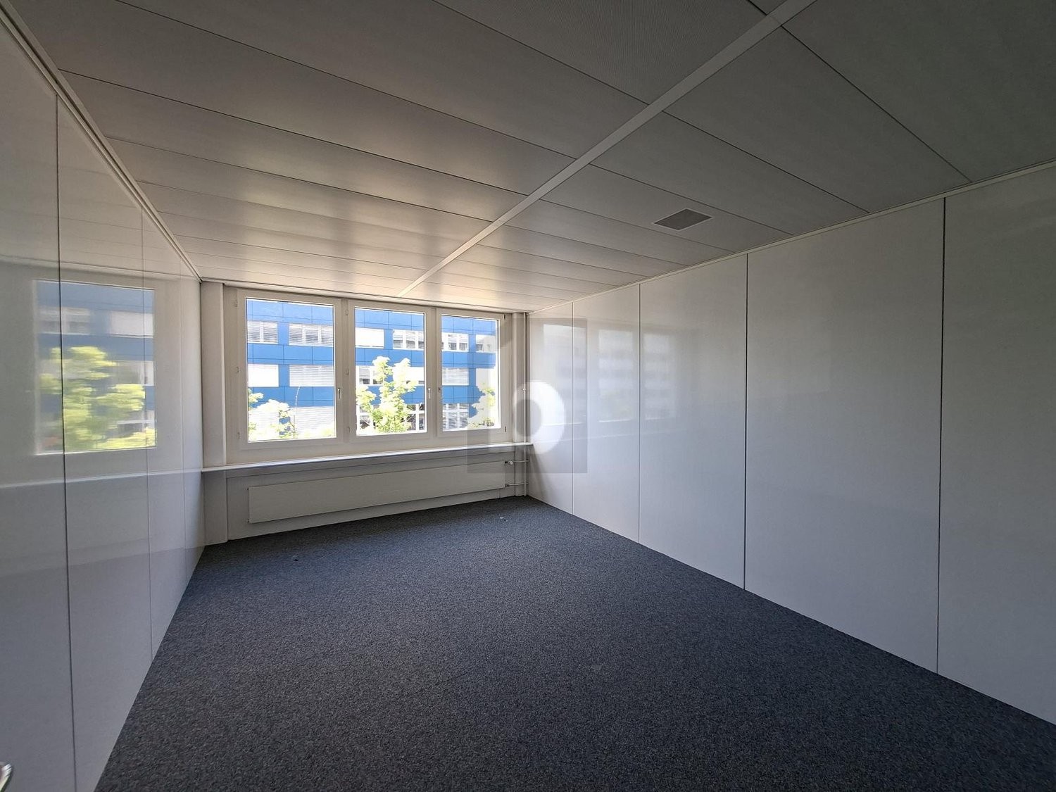 Bureau de 1497m²