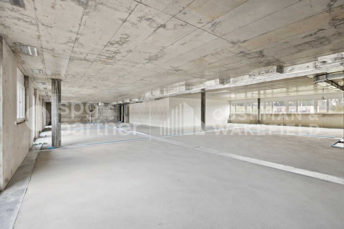 200m² commercial, photo 4 sur 9
