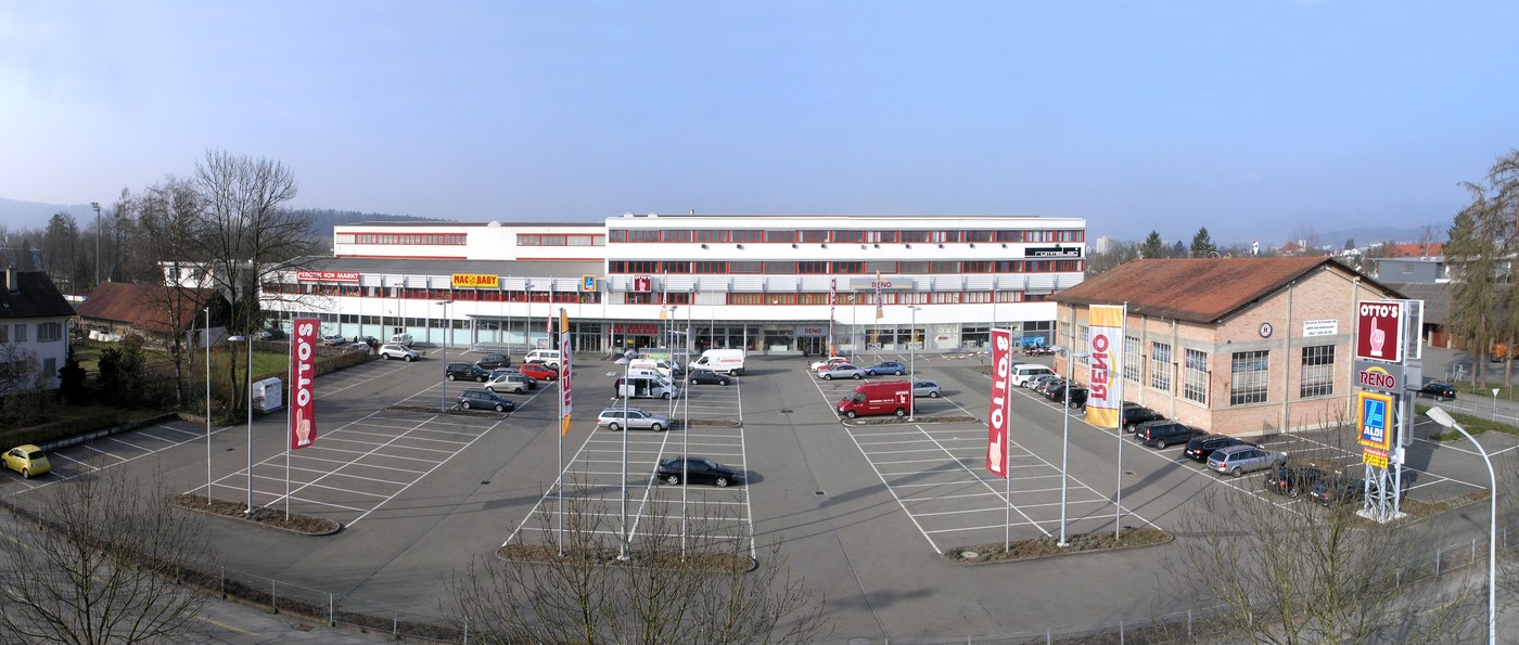 630m² shop, photo 1 sur 5