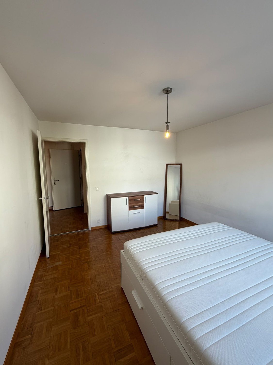 Chambre en colocation, photo 2 sur 5