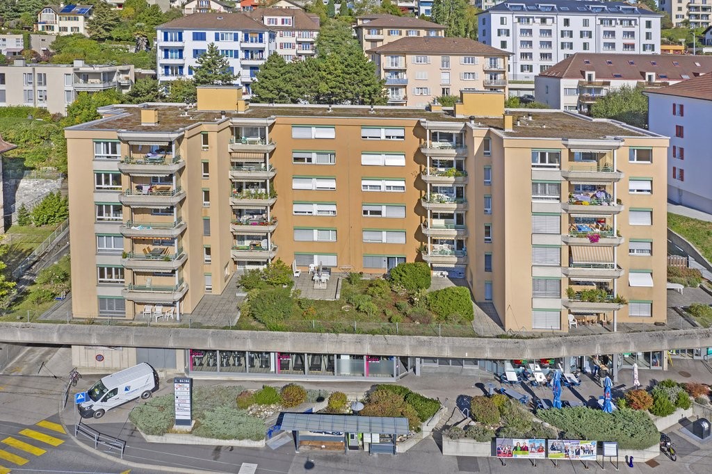 2m² covered bike parking