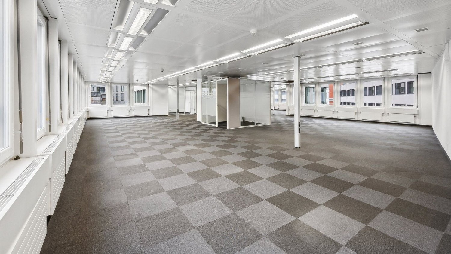 1335m² bureau