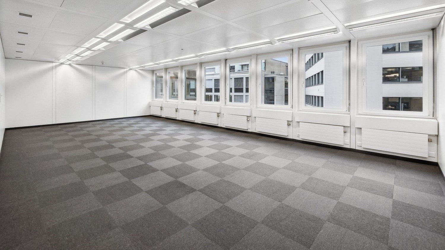1335m² bureau