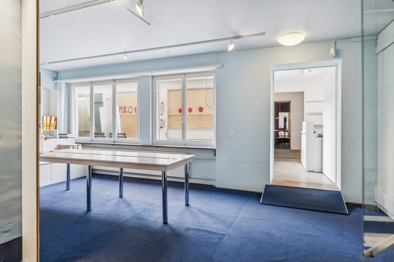 172m² commercial, photo 3 sur 7