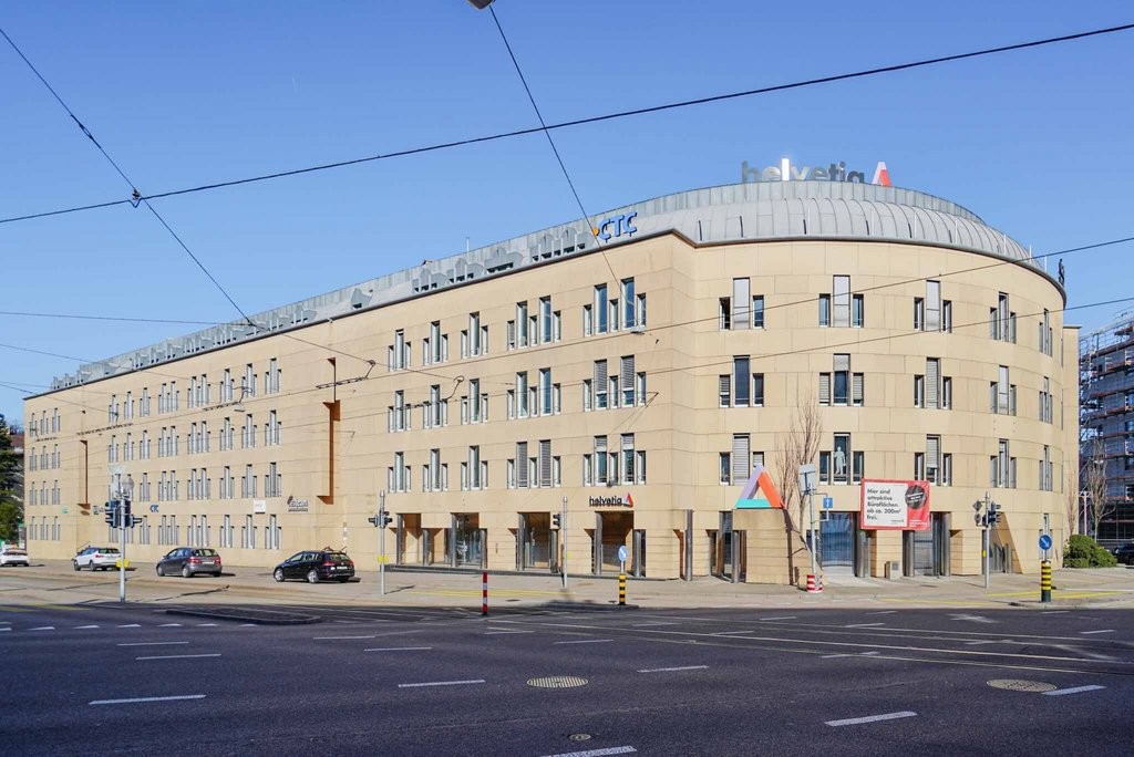 432m² office