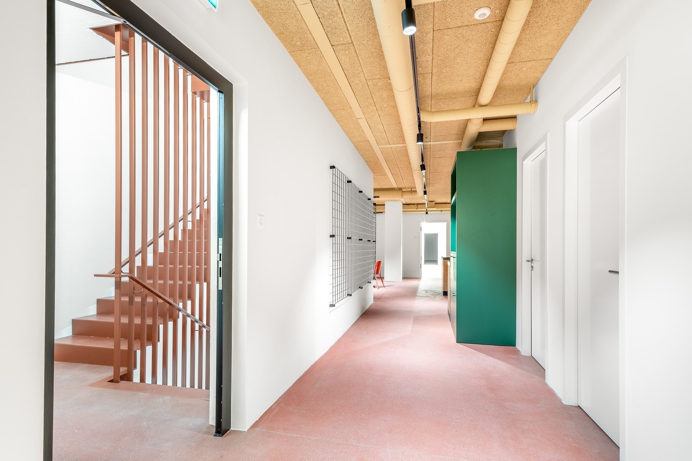 98m² commercial, photo 6 sur 9