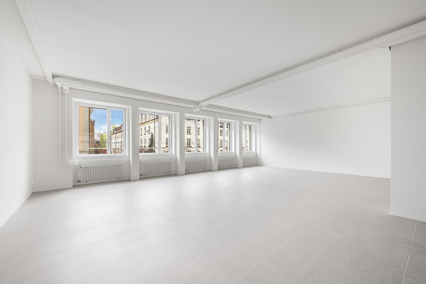 98m² commercial, photo 3 sur 9