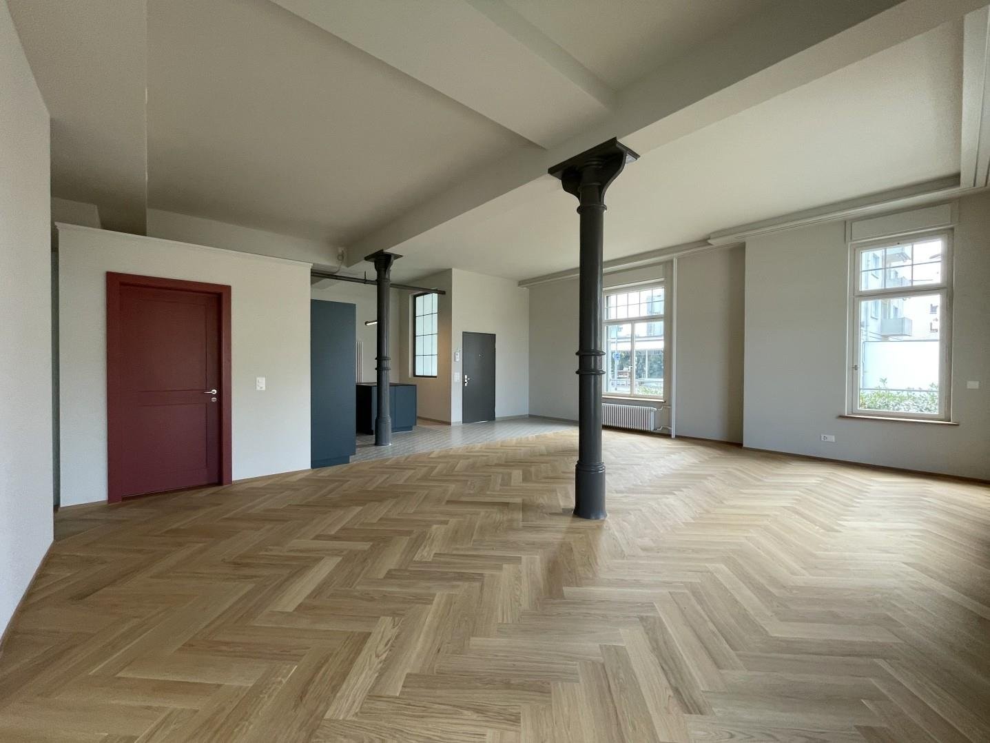100m² commercial
