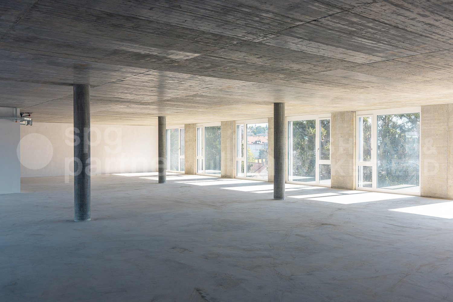 221m² office