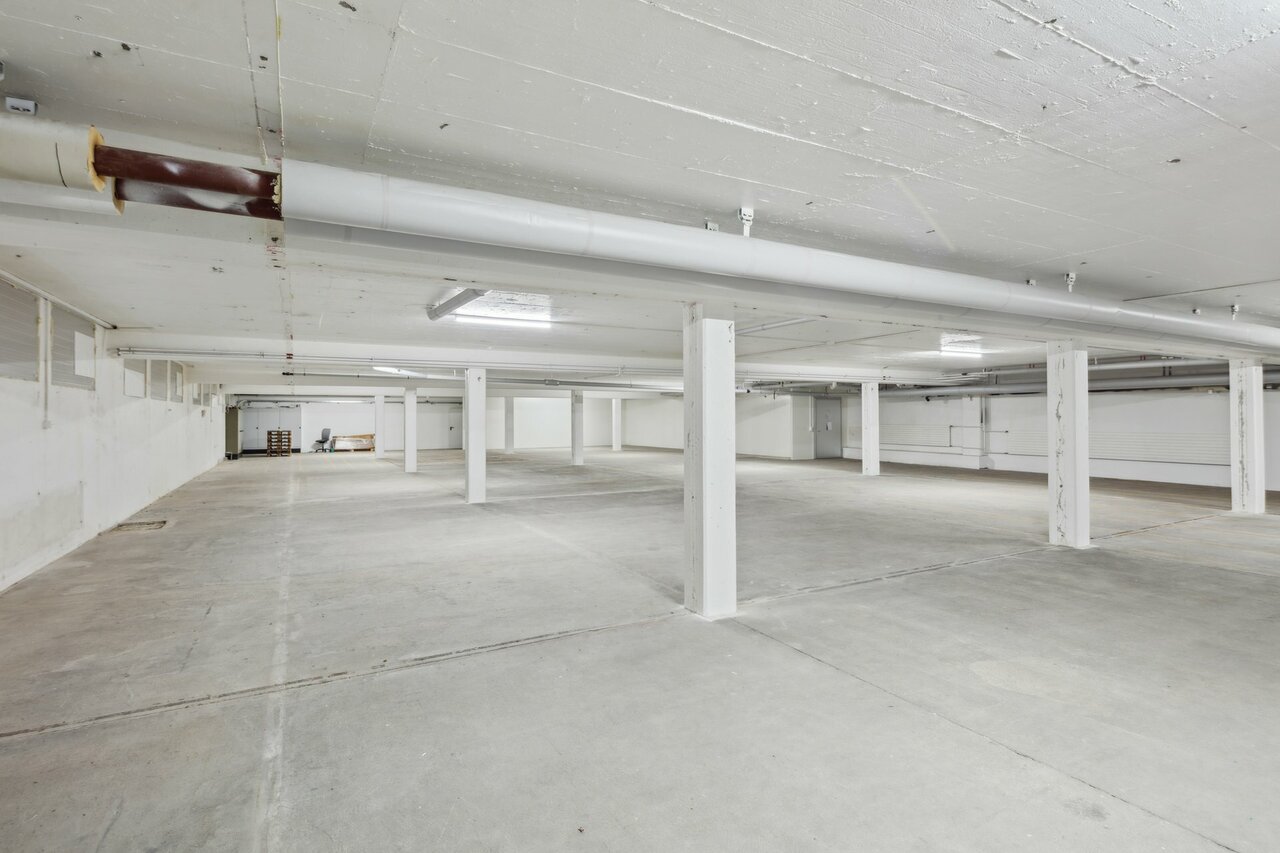 Local de stockage de 640m², photo 6 sur 10
