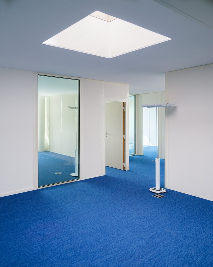 186m² office