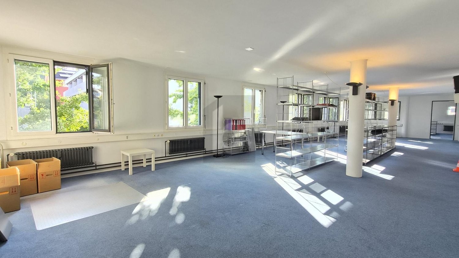 Bureau de 182m², photo 2 sur 4