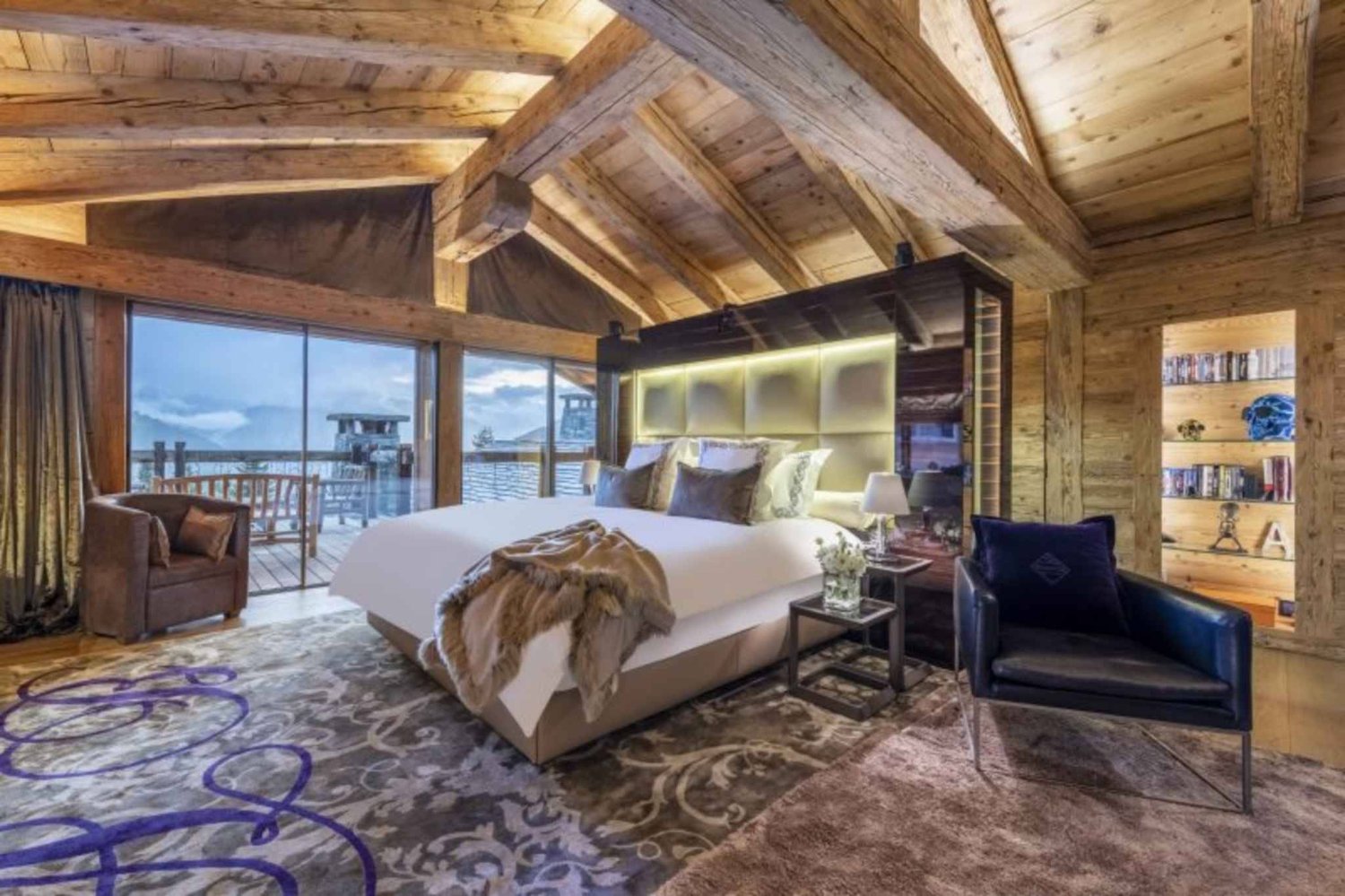 10 rooms chalet, photo 1 sur 10