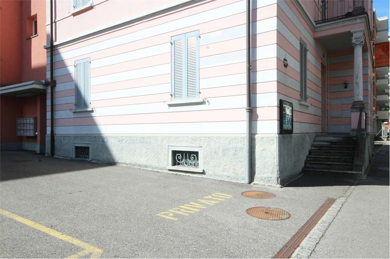 Bureau, photo 3 sur 4