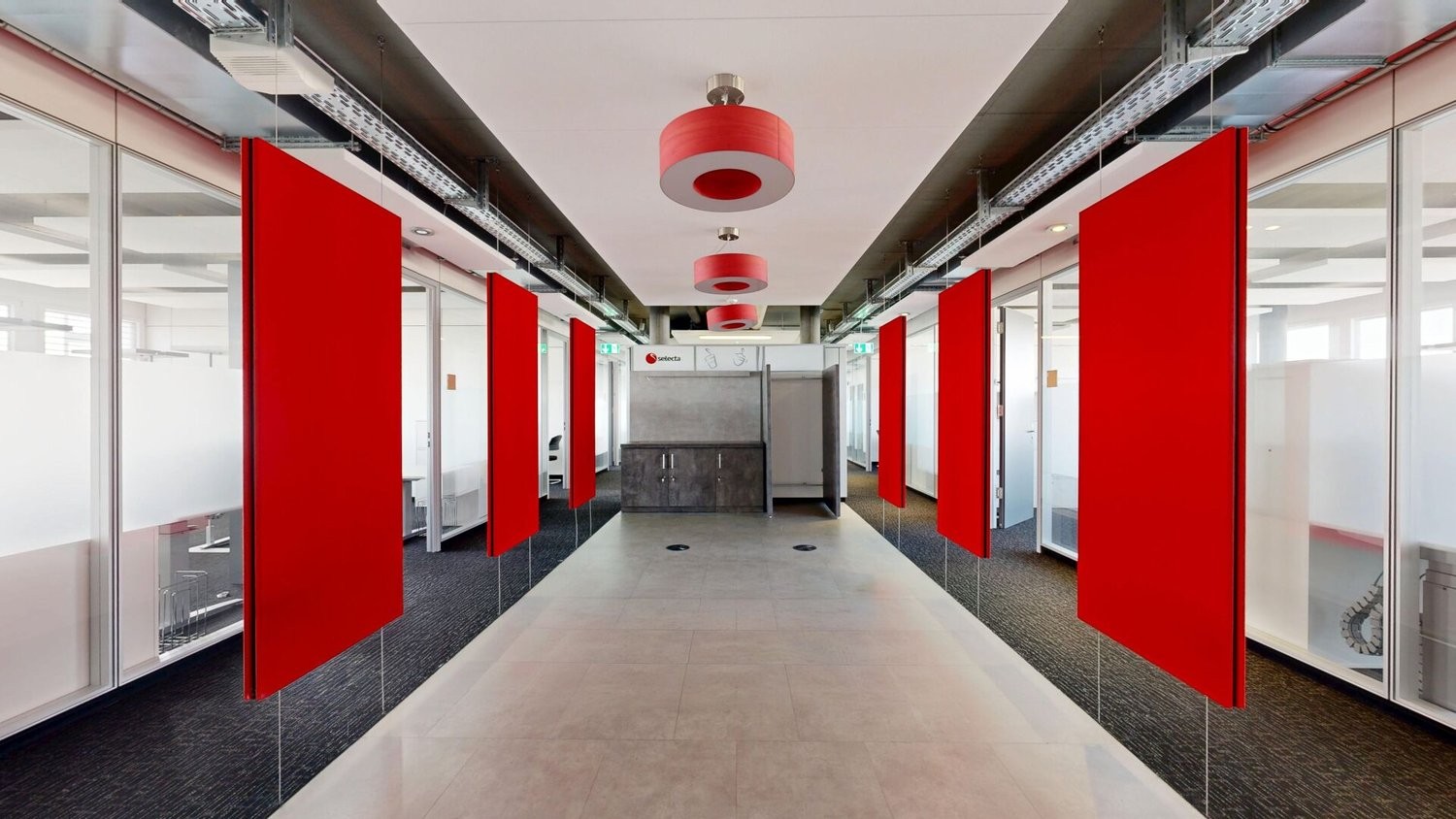904m² commercial, photo 3 sur 10