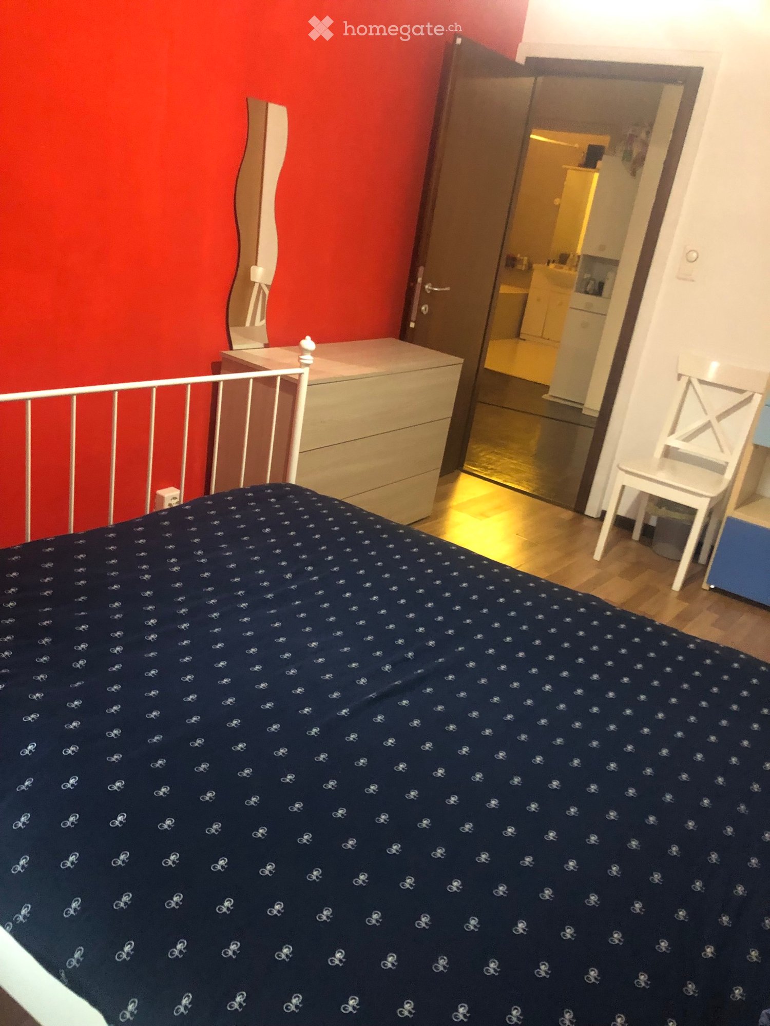 Chambre entièrement meublée derrière la gare de lugano avec cuisine et buanderie compris dans le prix tout compris, photo 2 sur 2