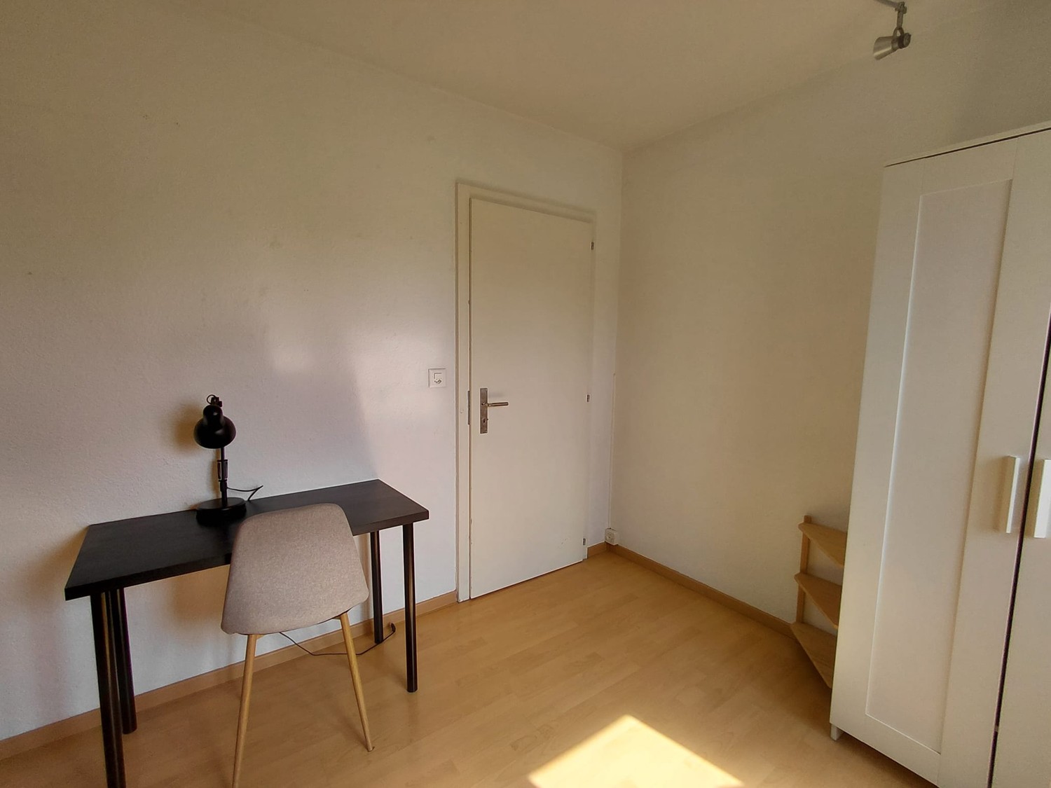 Room in a shared flat, photo 3 sur 4