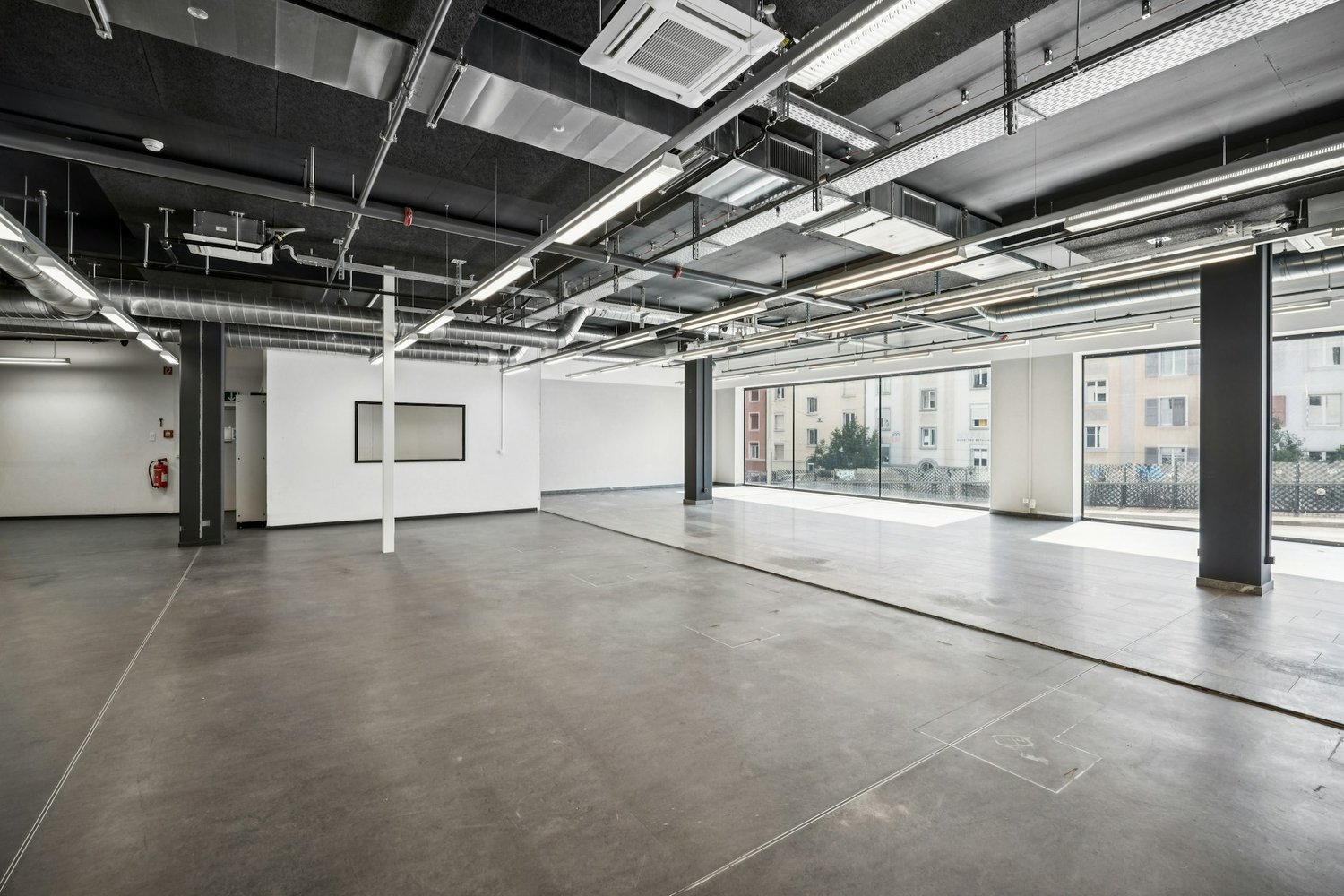 310m² commercial