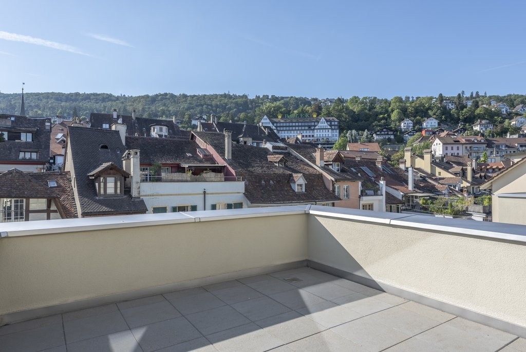 Appartement de 2 ½ pièces

Élégant et doté d'un confort moderne, cet appartement convient aux couples et aux personnes seules. L'immeuble est situé à proximité du centre de Biel. Les transports publics avec des connexions dans toutes les directions ainsi que les possibilités de shopping se trouvent , photo 7 sur 10