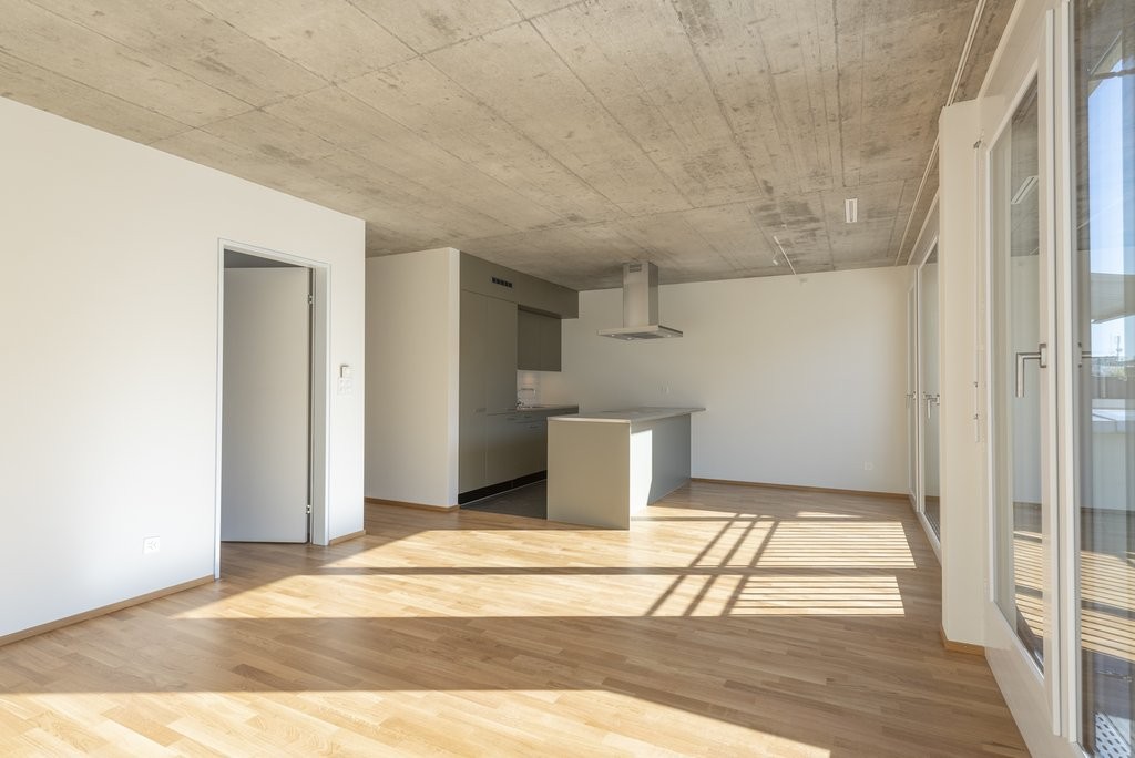 Appartement de 2 ½ pièces

Élégant et doté d'un confort moderne, cet appartement convient aux couples et aux personnes seules. L'immeuble est situé à proximité du centre de Biel. Les transports publics avec des connexions dans toutes les directions ainsi que les possibilités de shopping se trouvent , photo 4 sur 10