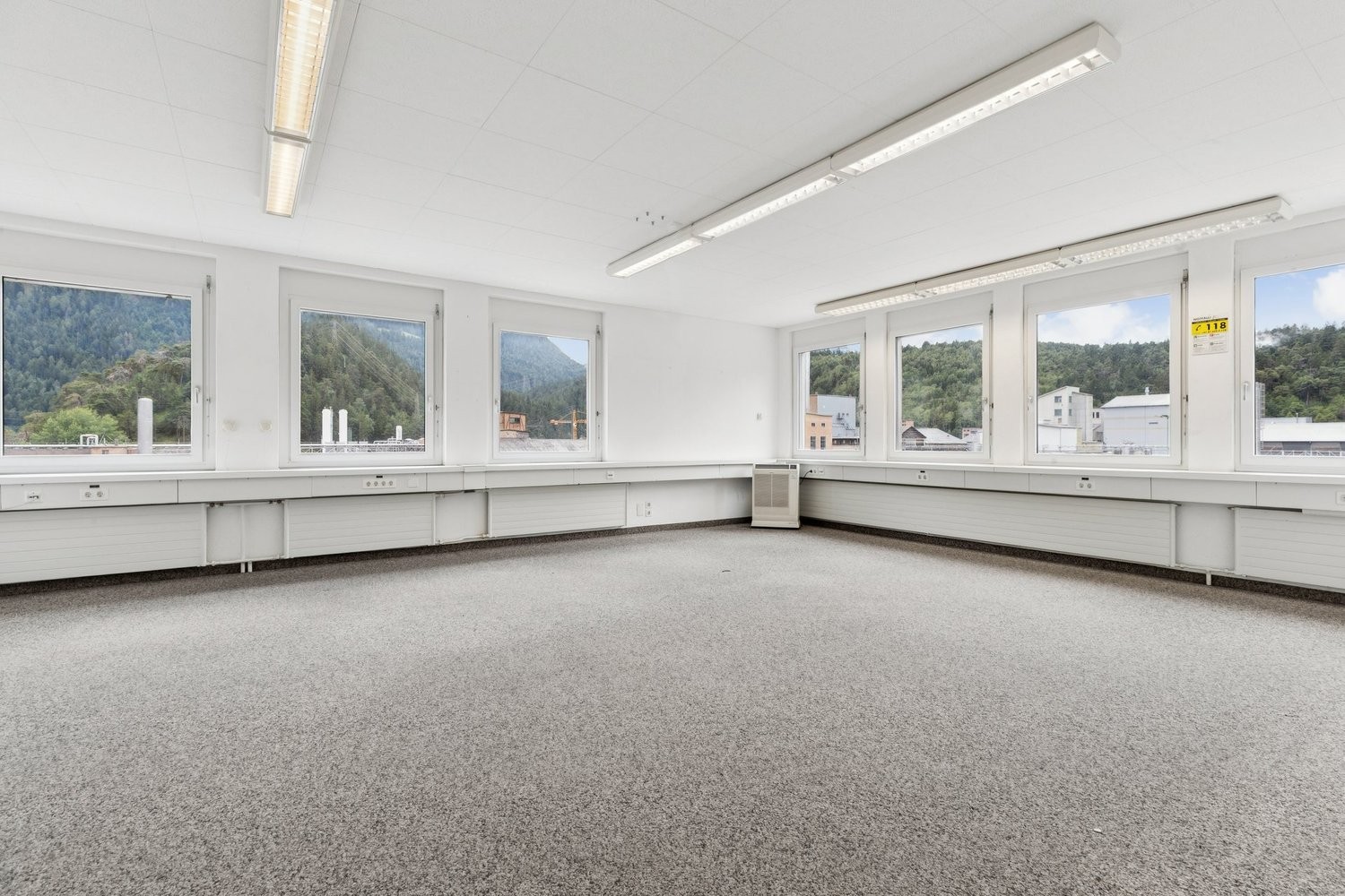 858m² de bureaux, photo 3 sur 10