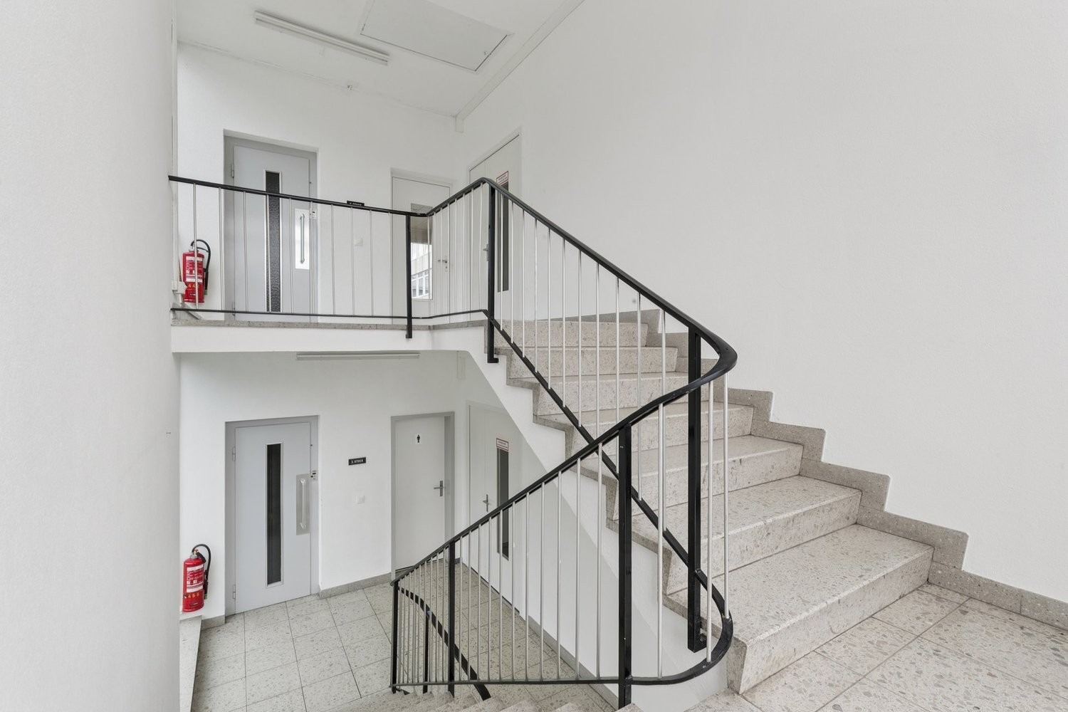 858m² de bureaux, photo 9 sur 10