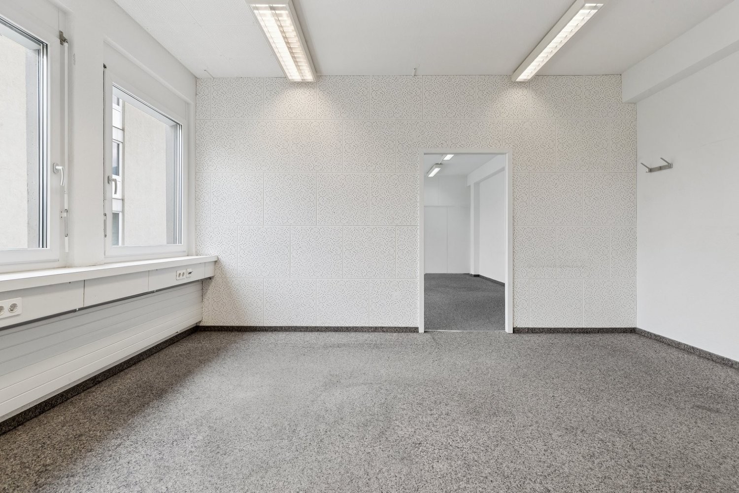 858m² de bureaux, photo 5 sur 10
