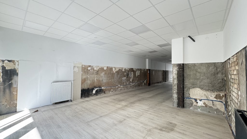 Magasin de 120m²