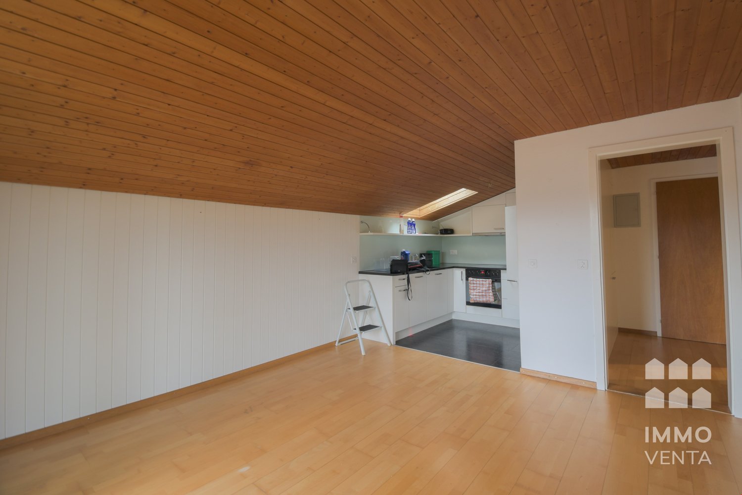 Appartement mansardé de 2 ½ pièces, photo 3 sur 9
