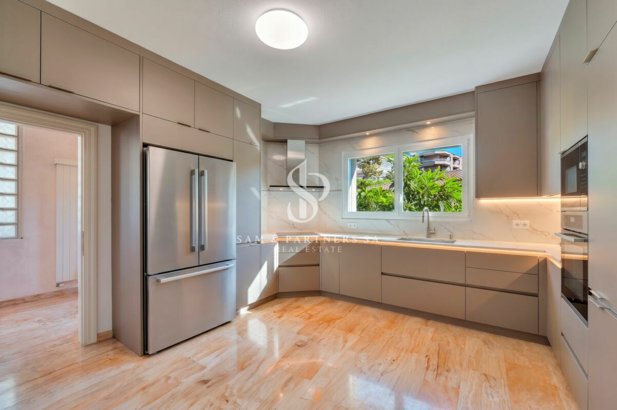 9 rooms apartment, photo 9 sur 10