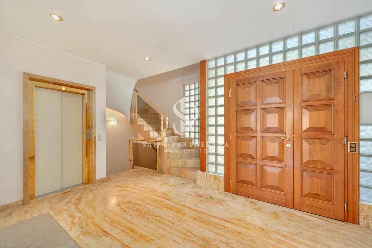 9 rooms apartment, photo 4 sur 10