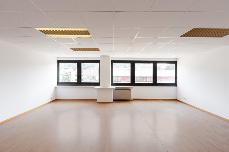 140m² bureau