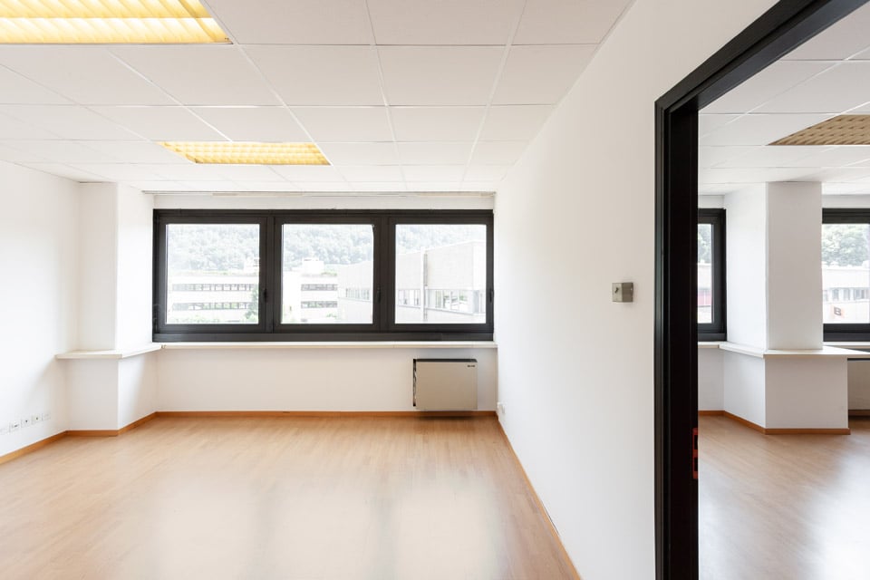 140m² bureau