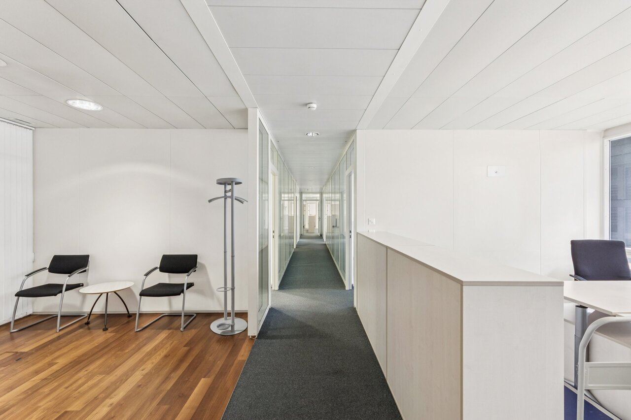 336m² bureau
