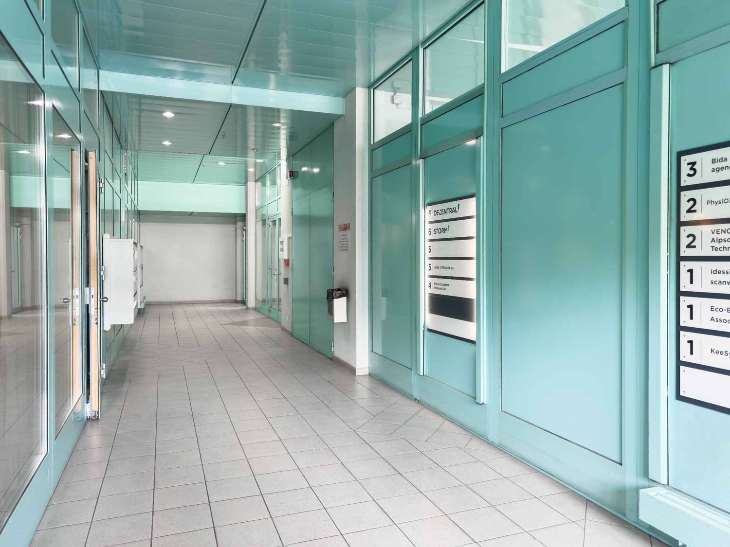 290m² commercial