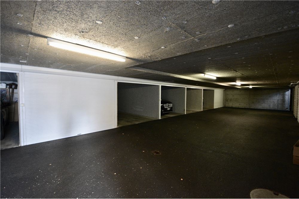 Place souterraine de 14m²