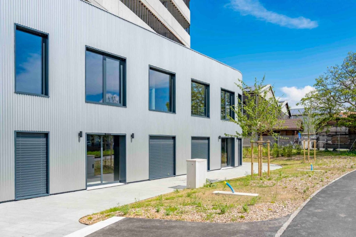 350m² commercial