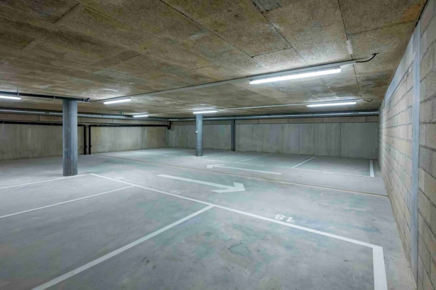 350m² commercial
