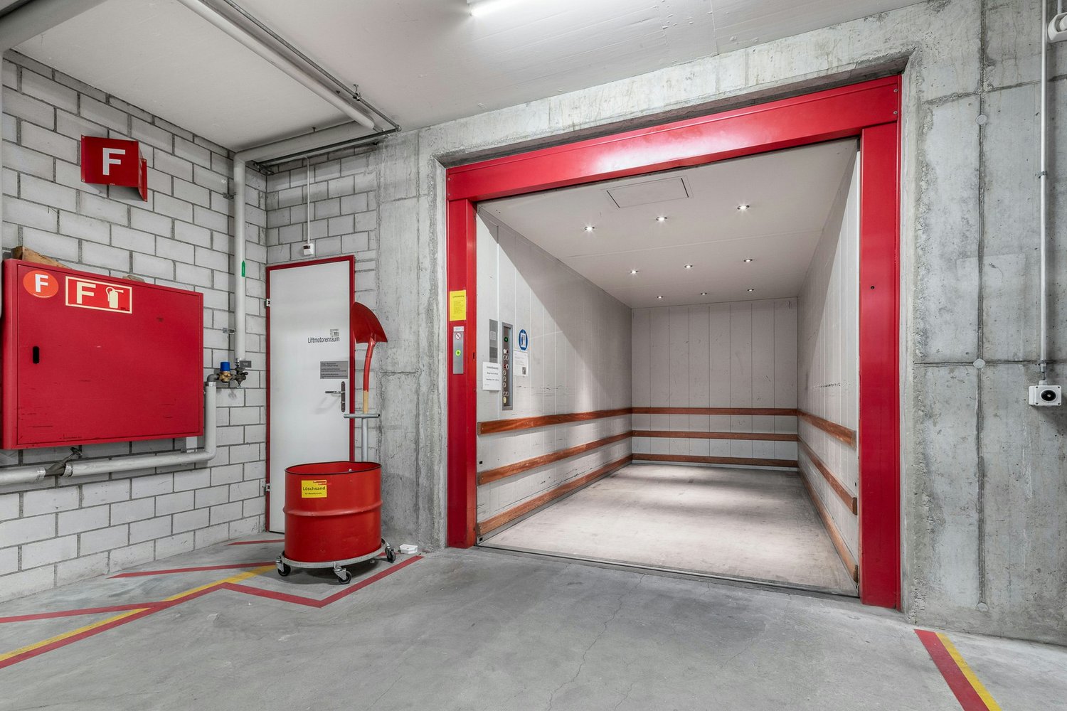 2000m² commercial