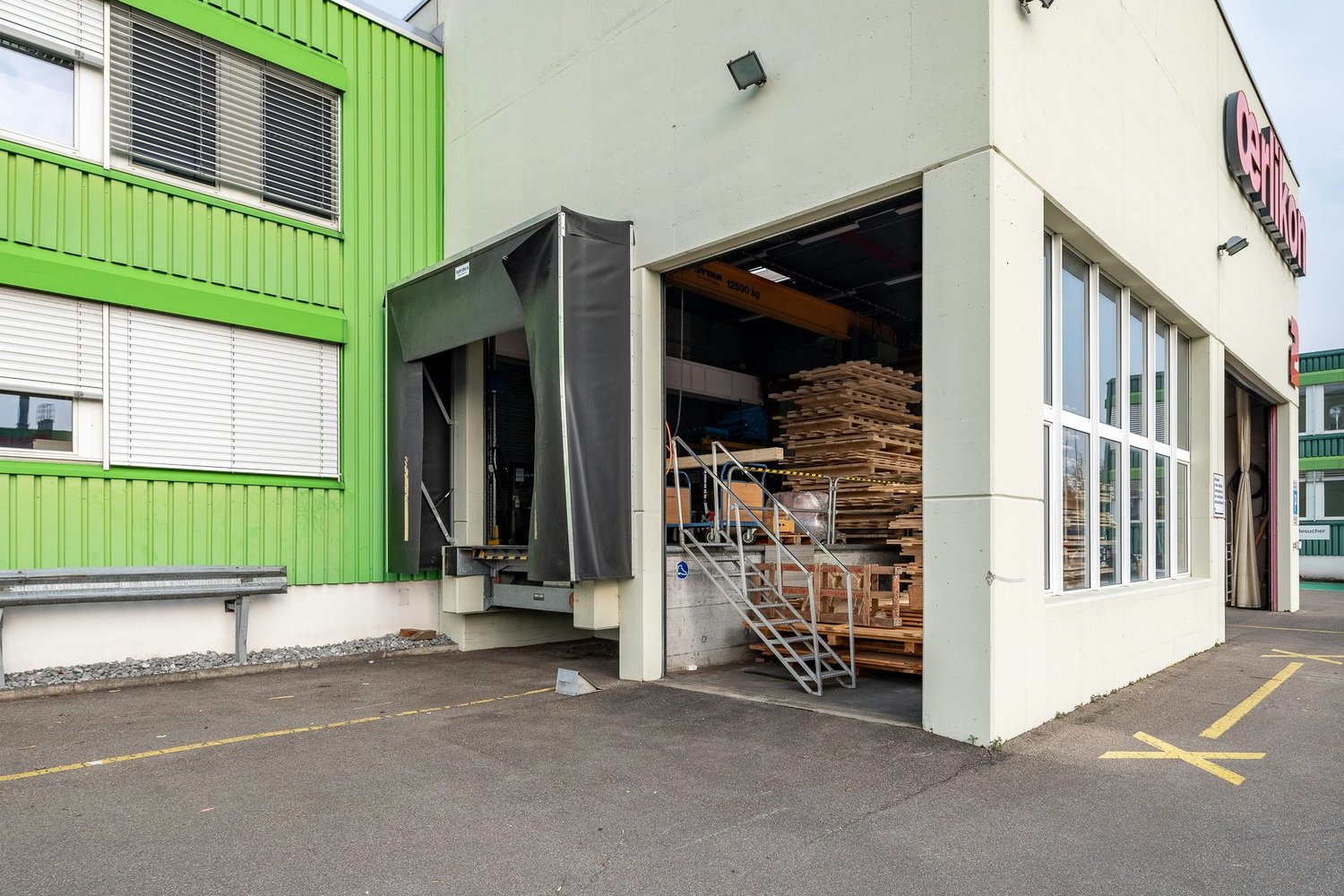 2000m² commercial