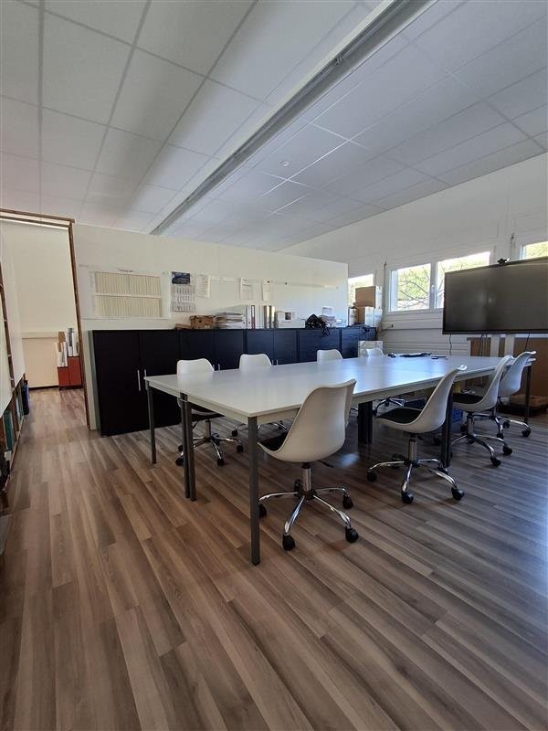 Local de stockage de 200m²