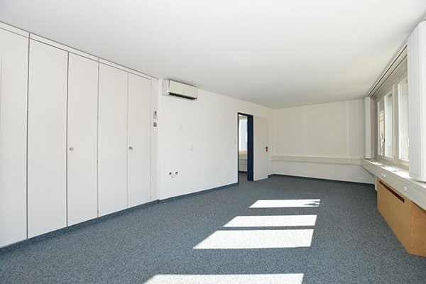 170m² bureau, photo 4 sur 10