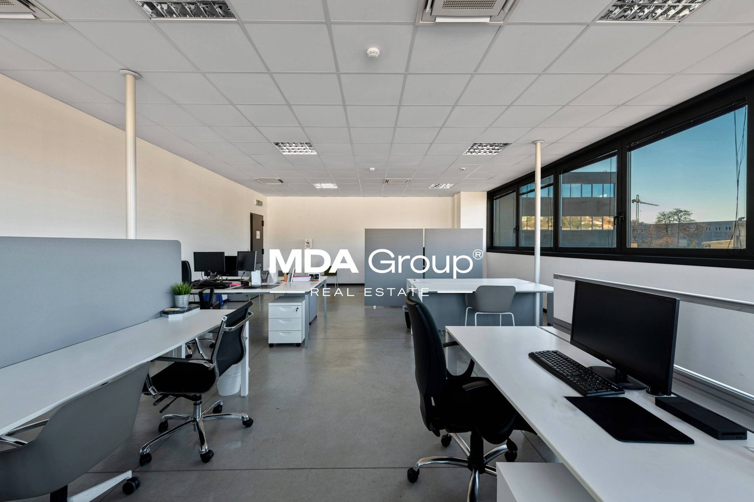 300m² bureau, photo 1 sur 10