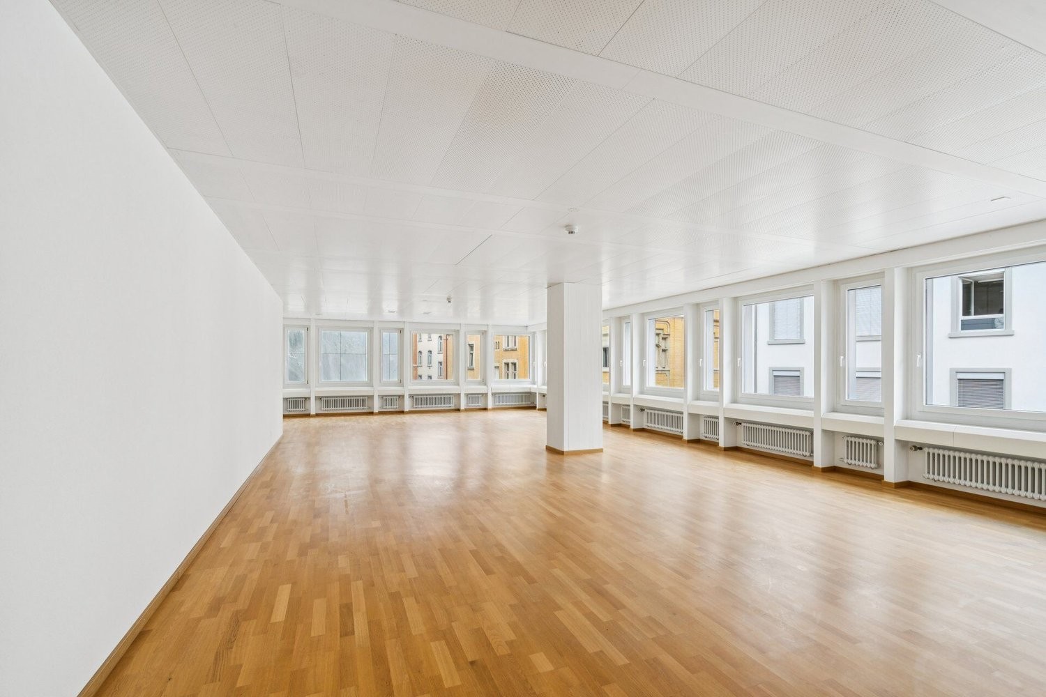 Bureau de 107m²