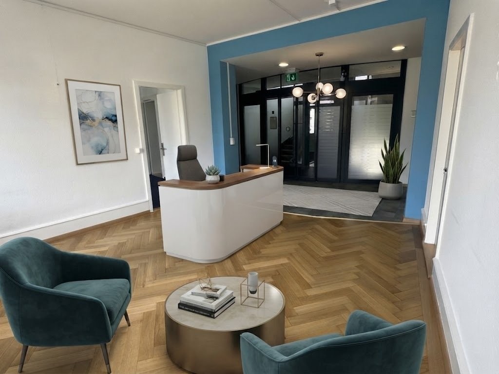 268m² office