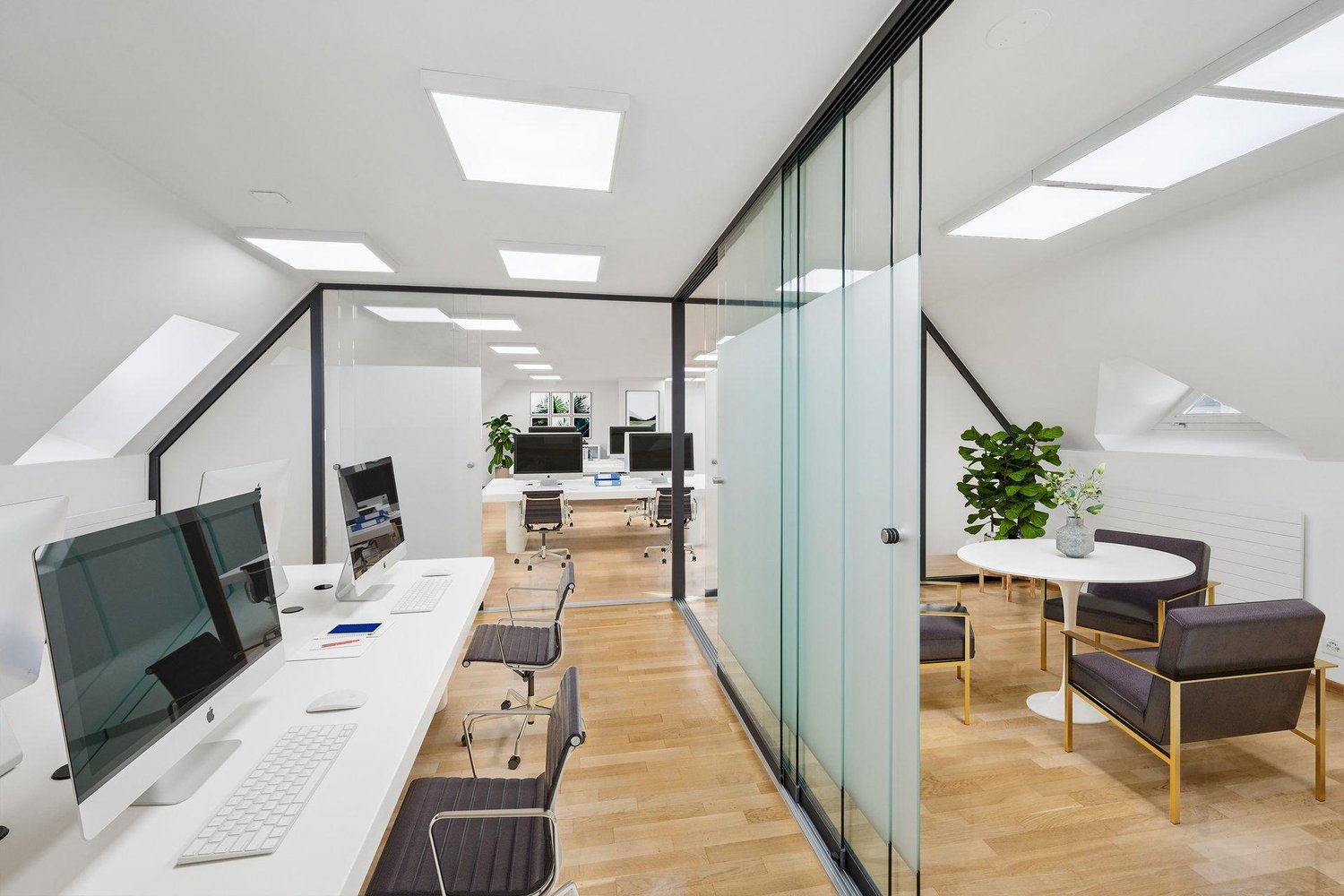 109m² bureau, photo 2 sur 8