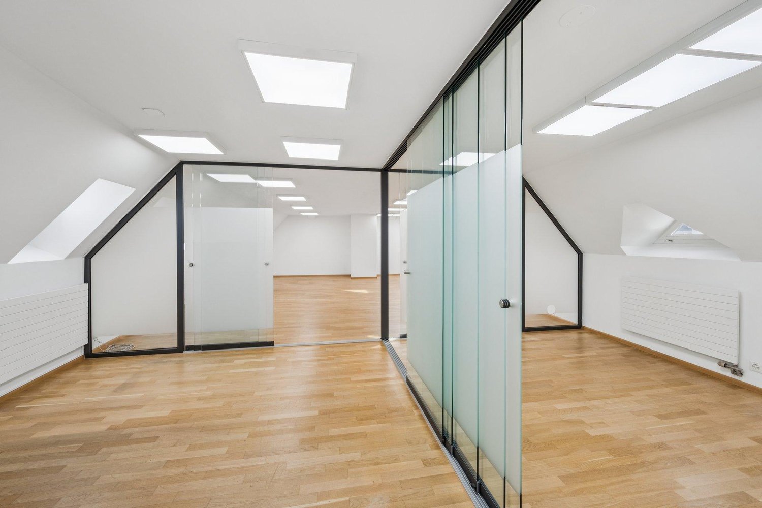 109m² bureau, photo 4 sur 8